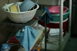 Невидима праця вдома: чому це виснажує більше, ніж здається